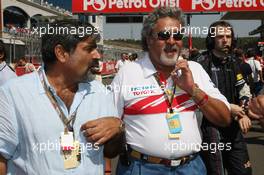 26.08.2007 Istanbul, Turkey,  Dr V J Mallya (IND), Chairman & Managing Director, Kingfisher- Formula 1 World Championship, Rd 12, Turkish Grand Prix, Sunday Pre-Race Grid