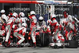 26.08.2007 Istanbul, Turkey,  Ralf Schumacher (GER), Toyota Racing, TF107 pit stop - Formula 1 World Championship, Rd 12, Turkish Grand Prix, Sunday Race
