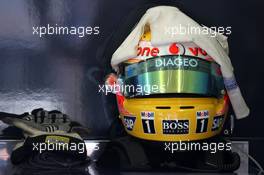 25.08.2007 Istanbul, Turkey,  Lewis Hamilton (GBR), McLaren Mercedes, helmet and gloves - Formula 1 World Championship, Rd 12, Turkish Grand Prix, Saturday Practice