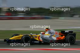 25.08.2007 Istanbul, Turkey,  Heikki Kovalainen (FIN), Renault F1 Team, R27 - Formula 1 World Championship, Rd 12, Turkish Grand Prix, Saturday Practice