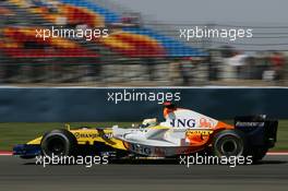 25.08.2007 Istanbul, Turkey,  Giancarlo Fisichella (ITA), Renault F1 Team, R27 - Formula 1 World Championship, Rd 12, Turkish Grand Prix, Saturday Practice