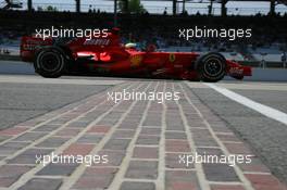 15.06.2007 Indianapolis, USA,  Feature at Start / Finish Line, Felipe Massa (BRA), Scuderia Ferrari, F2007  - Formula 1 World Championship, Rd 7, United States Grand Prix, Friday Practice