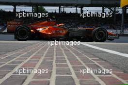 15.06.2007 Indianapolis, USA,  Feature at Start / Finish Line, Christijan Albers (NED), Spyker F1 Team, F8-VII - Formula 1 World Championship, Rd 7, United States Grand Prix, Friday Practice