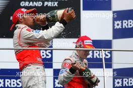 17.06.2007 Indianapolis, USA,  1st place Lewis Hamilton (GBR), McLaren Mercedes and 2nd place Fernando Alonso (ESP), McLaren Mercedes  - Formula 1 World Championship, Rd 7, United States Grand Prix, Sunday Podium