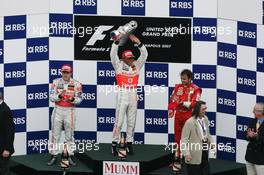 17.06.2007 Indianapolis, USA,  2nd palce Fernando Alonso (ESP), McLaren Mercedes with 1st place Lewis Hamilton (GBR), McLaren Mercedes and 3rd place Felipe Massa (BRA), Scuderia Ferrari - Formula 1 World Championship, Rd 7, United States Grand Prix, Sunday Podium