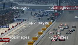 17.06.2007 Indianapolis, USA,  The start of the race, Lewis Hamilton (GBR), McLaren Mercedes - Formula 1 World Championship, Rd 7, United States Grand Prix, Sunday Race