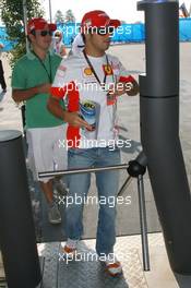 16.06.2007 Indianapolis, USA,  Felipe Massa (BRA), Scuderia Ferrari and his brother - Formula 1 World Championship, Rd 7, United States Grand Prix, Saturday