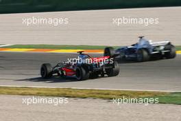 17.01.2007 Valencia, Spain,  Fernando Alonso (ESP), McLaren Mercedes in the new MP4-22, Nick Heidfeld (GER), BMW Sauber F1 Team in the new new F1.07 - Formula 1 Testing