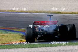 17.01.2007 Valencia, Spain,  Fernando Alonso (ESP), McLaren Mercedes in the new MP4-22 on track with engine problem - Formula 1 Testing