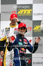 02.09.2007 Nürburg, Germany,  Podium, Sébastien Buemi (SUI), ASL Mücke Motorsport, Portrait (3rd). In the background: Romain Grosjean (FRA), ASM Formula 3, Portrait (2nd) - F3 Euro Series 2007 at Nürburgring