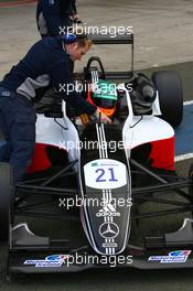 01.03.2007, Silverstone, England, Niall Breen (IRL) Carlin Motorsport Dallara Mercedes - Formula 3 Testing