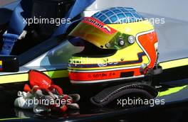 18.05.2007 Klettwitz, Germany,  Helmet and racing gloves of Carlos Gaitan (COL), GU-Racing Team International - Formula BMW Germany Championship 2007, Round 3 & 4, Eurospeedway Lausitz (Lausitzring), Qualifying - For further information and more images please register at www.formulabmw-images.com - This image is free for editorial use only. Please use for Copyright/Credit: c BMW AG