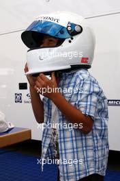 21.07.2007 Nurburgring, Germany,  Mike Beckhusen (7 year old Kart Racer, drove a kart race at SternTV against Michael Schumacher (ex. F1 driver) visits Jens Klingmann (GER), Eifelland Racing - Formula BMW Germany Championship 2007, Round 7-8 - For further information and more images please register at www.formulabmw-images.com - This image is free for editorial use only. Please use for Copyright/Credit: c BMW AG