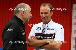 21.09.2007 Barcelona, Spain,  Jonas Krauss (GER), Project Manager Formel BMW, talking with Peter Mücke (GER), Team Owner Mücke Motorsport - Formula BMW Germany Championship 2007, Round 15 & 16, Circuit de Catalunya, Qualifying - For further information and more images please register at www.formulabmw-images.com - This image is free for editorial use only. Please use for Copyright/Credit: c BMW AG