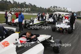 12.10.2007 Hockenheim, Germany,  PRE GRID - Formula BMW Germany Championship 2007, Round 17 & 18, Hockenheimring, Qualifying - For further information and more images please register at www.formulabmw-images.com - This image is free for editorial use only. Please use for Copyright/Credit: c BMW AG