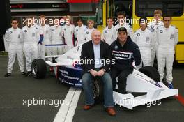 29..03.2007 Brands Hatch, England,  Nigel Mansell with the "class of 2007" at the Formula BMW UK Championship Season Launch - Formula BMW UK Championship Launch 2007 - For further information and more images please register at www.formulabmw-images.com - This image is free for editorial use only. Copyright Free image Credit: c BMW AG
