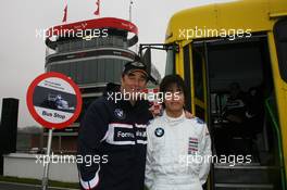 29..03.2007 Brands Hatch, England,  Nigel mansell with Kimiya Sato (JPN), Team Nexa Racing - Formula BMW UK Championship Launch 2007 - For further information and more images please register at www.formulabmw-images.com - This image is free for editorial use only. Copyright Free image Credit: c BMW AG