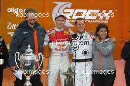 16.12.2007 Wembley, England,  Mattias Ekstrom (SWE) wins, Michael Schumacher (GER) finishes 2nd with Fredrik Johnsson and Michelle Mouton  - Race of Champions 2007