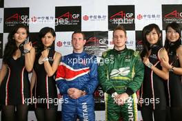 08.11.2008 Chengdu, China,  Press conference, Danny Watts (GBR), driver of A1 Team Great Britain, Adam Carroll (IRL), driver of A1 Team Ireland, tw steel girls - A1GP World Cup of Motorsport 2008/09, Round 2, Chengdu, Saturday Qualifying - Copyright A1GP - Free for editorial usage