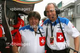 08.11.2008 Chengdu, China,  Tony Teixeira, A1GP Chairman with Max Welti (SUI), Seat holder of A1 Team Switzerland - A1GP World Cup of Motorsport 2008/09, Round 2, Chengdu, Saturday Qualifying - Copyright A1GP - Free for editorial usage