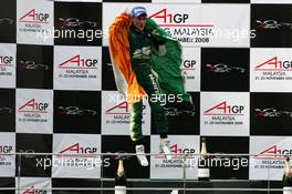 23.11.2008 Kuala Lumpur, Malaysia,  Adam Carroll (IRL), driver of A1 Team Ireland - A1GP World Cup of Motorsport 2008/09, Round 3, Sepang, Sunday Race 2 - Copyright A1GP - Free for editorial usage
