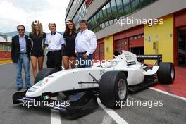 22.07.2008, Mugello, Italy Emerson Fittipaldi (BRA), Seat Holder of A1 Team Brazil with Piercarlo Ghinzani (ITA), Seat Holder A1 Team Italy and Tony Teixeira, A1GP Chairman - A1 Team Italy and A1GP Mugello launch including first public run of the A1GP `Powered by Ferrari' Car 2008/09 - Copyright A1GP - Copyrigt Free for editorial usage - Please Credit: A1GP