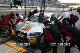 17.05.2008 Klettwitz, Germany,  Pitstop practice of Oliver Jarvis (GBR), Audi Sport Team Phoenix, Audi A4 DTM - DTM 2008 at Lausitzring