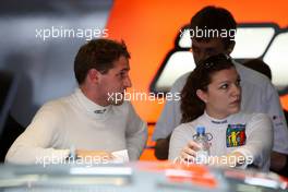 26.07.2008 Nürburg, Germany,  (left) Christijan Albers (NED), TME, Audi A4 DTM and (right) Katherine Legge (GBR), TME, Audi A4 DTM sharing some jokes in the pitbox after free practice. - DTM 2008 at Nürburgring