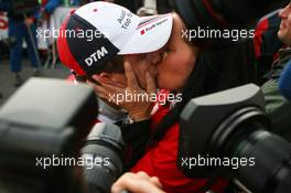 26.10.2008 Hockenheim, Germany,  Race winner and new DTM Champion 2008, Timo Scheider (GER), Audi Sport Team Abt, Portrait, being congratulated by his wife Jasmin Rubatto (GER) - DTM 2008 at Hockenheimring, Germany