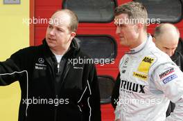11.03.2008 Scarperia, Italy,  Ralf Schumacher (GER), Mücke Motorsport AMG Mercedes, Portrait, talking with his race engineer - DTM 2008 at Mugello