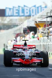 14.03.2008 Melbourne, Australia,  Lewis Hamilton (GBR), McLaren Mercedes - Formula 1 World Championship, Rd 1, Australian Grand Prix, Friday Practice