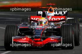 14.03.2008 Melbourne, Australia,  Lewis Hamilton (GBR), McLaren Mercedes, Fernando Alonso (ESP), Renault F1 Team - Formula 1 World Championship, Rd 1, Australian Grand Prix, Friday Practice