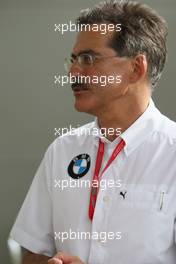 14.03.2008 Melbourne, Australia,  Dr. Mario Theissen (GER), BMW Sauber F1 Team, BMW Motorsport Director - Formula 1 World Championship, Rd 1, Australian Grand Prix, Friday