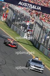 16.03.2008 Melbourne, Australia,  Lewis Hamilton (GBR), McLaren Mercedes, MP4-23, behind the safety car - Formula 1 World Championship, Rd 1, Australian Grand Prix, Sunday Race