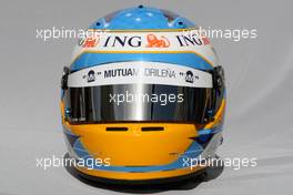 13.03.2008 Melbourne, Australia,  Fernando Alonso (ESP), Renault F1 Team, helmet - Formula 1 World Championship, Rd 1, Australian Grand Prix, Thursday