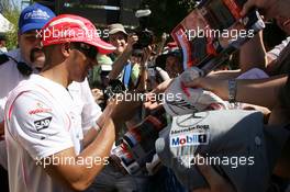 13.03.2008 Melbourne, Australia,  Lewis Hamilton (GBR), McLaren Mercedes - Formula 1 World Championship, Rd 1, Australian Grand Prix, Thursday