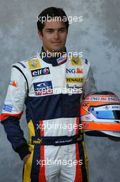 13.03.2008 Melbourne, Australia,  Nelson Piquet Jr (BRA), Renault F1 Team - Season Portrait Shooting 2008 - Formula 1 World Championship, Rd 1, Australian Grand Prix, Thursday