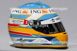 13.03.2008 Melbourne, Australia,  Fernando Alonso (ESP), Renault F1 Team, helmet - Formula 1 World Championship, Rd 1, Australian Grand Prix, Thursday