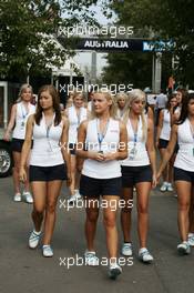 12.03.2008 Melbourne, Australia,  GRID GIRLS - Formula 1 World Championship, Rd 1, Australian Grand Prix, Wednesday