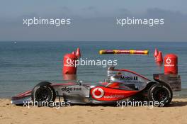 12.03.2008 Melbourne, Australia,  Vodafone Mclaren Mercedes beach kayak race, Formula 1 World Championship, Rd 1, Australian Grand Prix, Wednesday