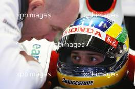 17.11.2008 Barcelona, Spain,  Bruno Senna (BRA), Test Driver, Honda Racing F1 Team, Jock Clear (GBR), Honda Racing F1 Team, Senior Race Engineer to Rubens Barrichello (BRA) - Formula 1 Testing, Barcelona