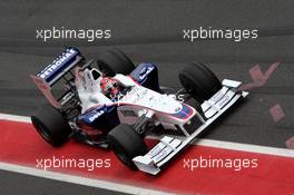 18.11.2008 Barcelona, Spain,  Robert Kubica (POL),  BMW Sauber F1 Team, Interim 2009 car - Formula 1 Testing, Barcelona