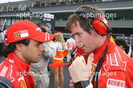 07.09.2008 Francorchamps, Belgium,  Felipe Massa (BRA), Scuderia Ferrari and Rob Smedly, (GBR), Scuderia Ferrari, Track Engineer of Felipe Massa (BRA) - Formula 1 World Championship, Rd 13, Belgian Grand Prix, Sunday Pre-Race Grid