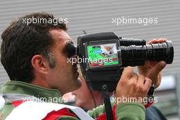 07.09.2008 Francorchamps, Belgium,  FOM Cameraman - Formula 1 World Championship, Rd 13, Belgian Grand Prix, Sunday Pre-Race Grid