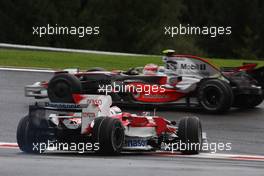 07.09.2008 Francorchamps, Belgium,  Jarno Trulli (ITA), Toyota Racing, TF108 spins - Formula 1 World Championship, Rd 13, Belgian Grand Prix, Sunday Race