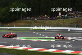 07.09.2008 Francorchamps, Belgium,  Lewis Hamilton (GBR), McLaren Mercedes makes a move to overtake Kimi Raikkonen (FIN), Räikkönen, Scuderia Ferrari, F2008 - Formula 1 World Championship, Rd 13, Belgian Grand Prix, Sunday Race