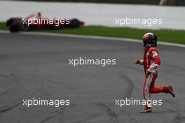 07.09.2008 Francorchamps, Belgium,  Kimi Raikkonen (FIN), Räikkönen, Scuderia Ferrari, F2008, crashed - Formula 1 World Championship, Rd 13, Belgian Grand Prix, Sunday Race