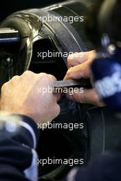 06.09.2008 Francorchamps, Belgium,  Williams F1 Team mechanic - Formula 1 World Championship, Rd 13, Belgian Grand Prix, Saturday Practice