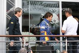 04.09.2008 Francorchamps, Belgium,  Fernando Alonso (ESP), Renault F1 Team, goes into red bull motorhome for a chat - Formula 1 World Championship, Rd 13, Belgian Grand Prix, Thursday