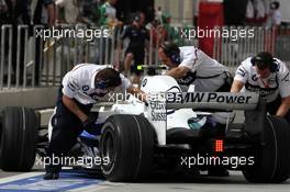 04.04.2008 Sakhir, Bahrain,  Robert Kubica (POL),  BMW Sauber F1 Team - Formula 1 World Championship, Rd 3, Bahrain Grand Prix, Friday Practice